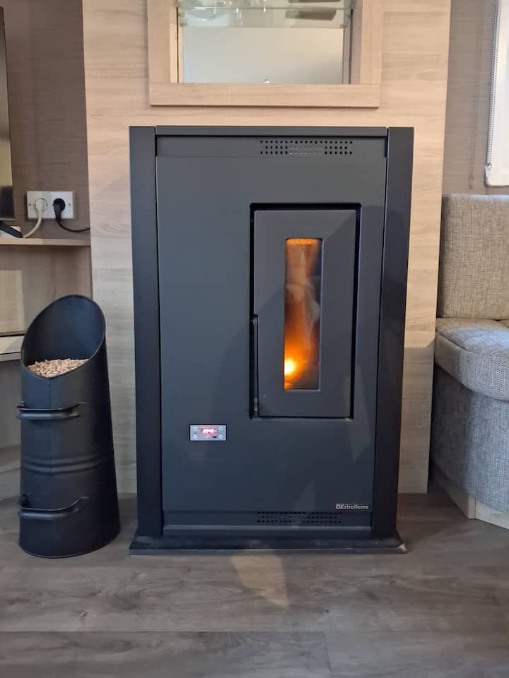 Knus Chalet Makkum Omheinde Tuin 50m Van Strand - Makkum