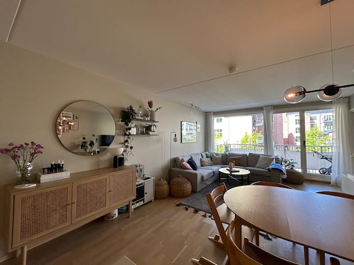 Lys Og Familievennlig Leilighet - Oslo