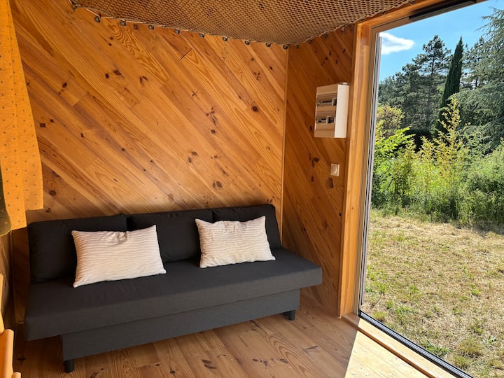 Nid Douillet En Pleine Nature - Saint-Maximin-la-Sainte-Baume