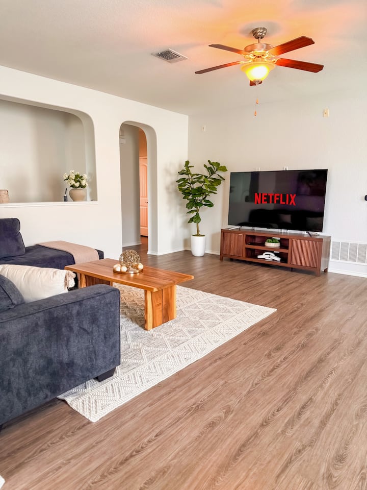 Cozy Southeast Austin Home Near Cota & Downtown - Austin, TX