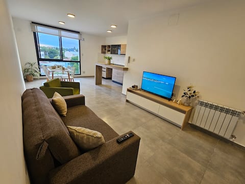 Anuncio de Airbnb popular: New apartment in Cibeles building. en Villa Carlos Paz