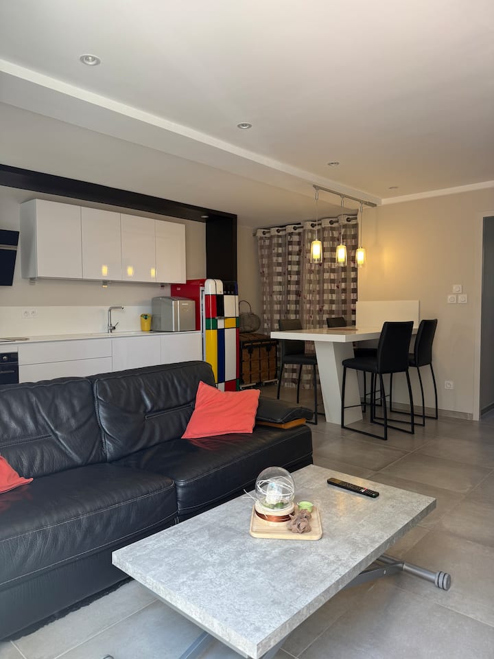 Logement Moderne Et Calme - Beaucaire