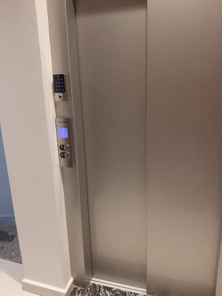 F3 éQuipée à Louer/nuitée+1 Box - Oran
