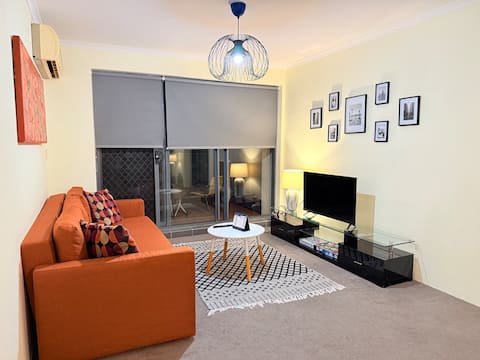 3 Bedroom Stylish Unit in the hearts of Chatswood