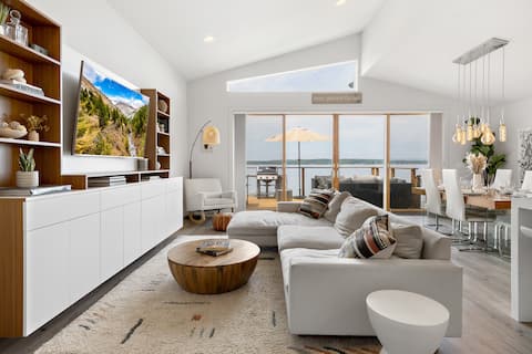 Saratoga Lakefront Oasis