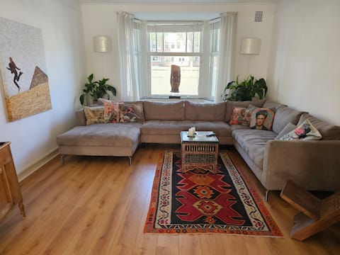 Popular Airbnb listing: Sunny garden apt, good location in Scheldebuurt Midden