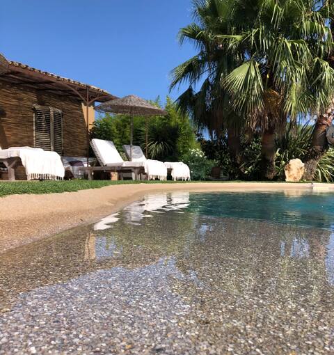 Mas de character classified 4* Gulf of Saint-Tropez character farmhouse