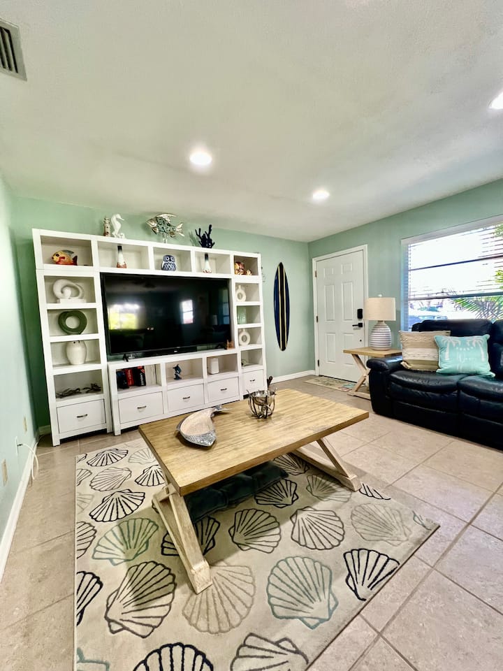 Longboat Key Beach Retreat - Longboat Key, FL