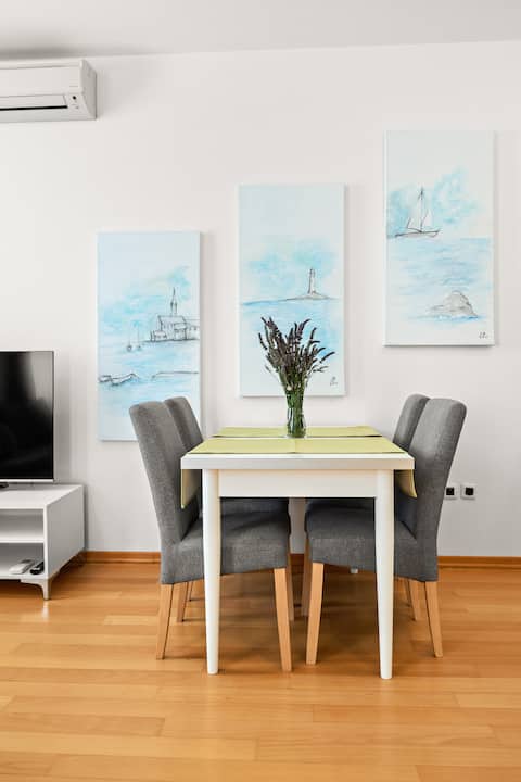 Successful Airbnb property: Beautiful apartment in the old part of the city in Pula