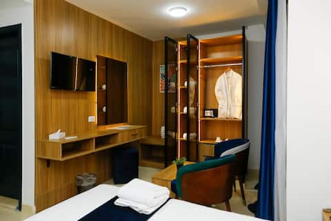 kanz hotel , quality,quite,clean, rooftop