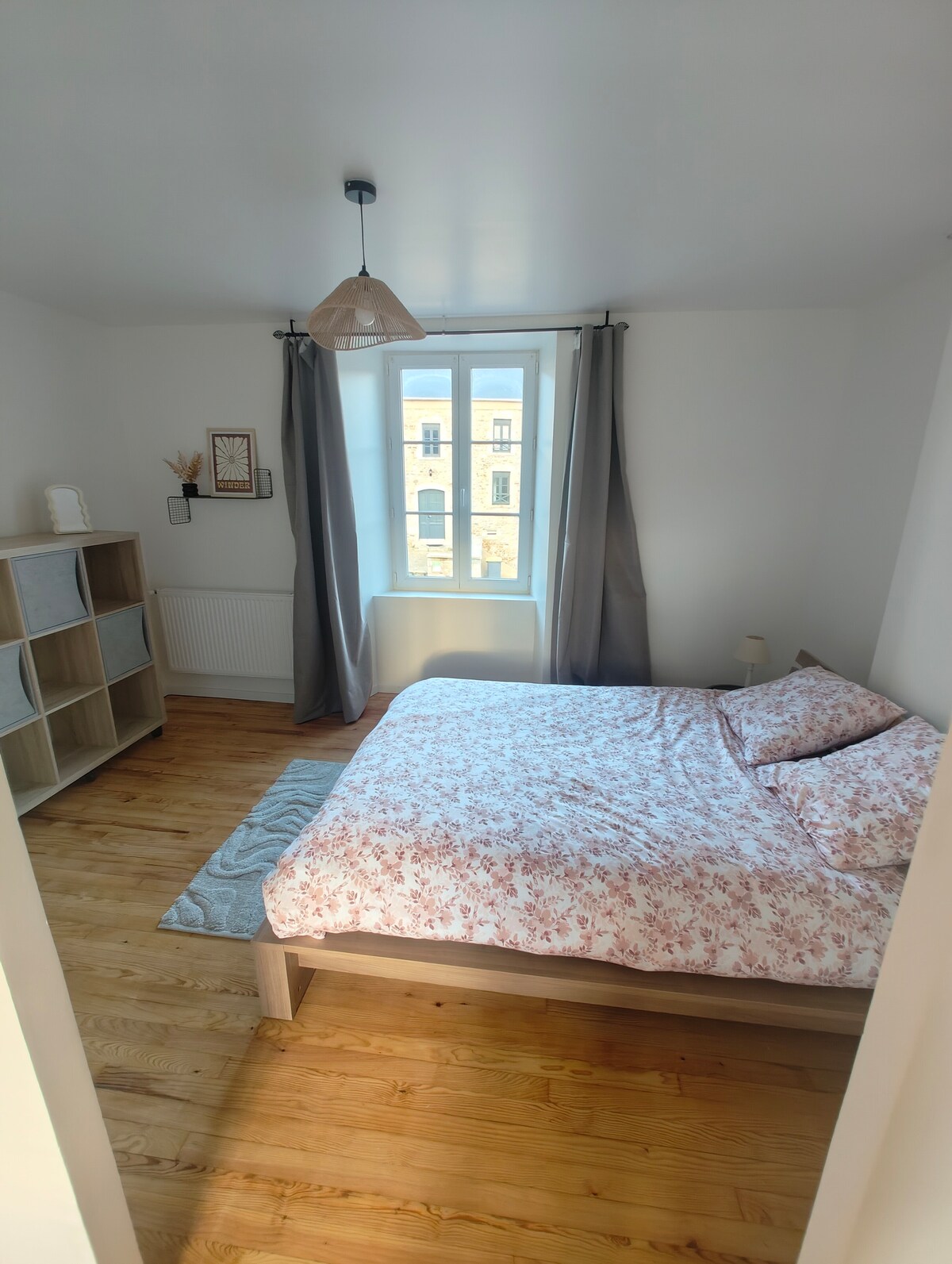 საძინებელი 1