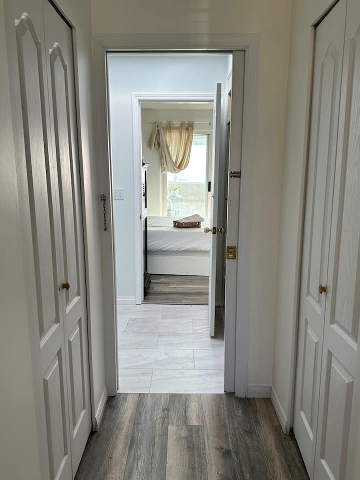 Deer Lake Suite 201+203 In Burnaby Metrotown Area - Burnaby