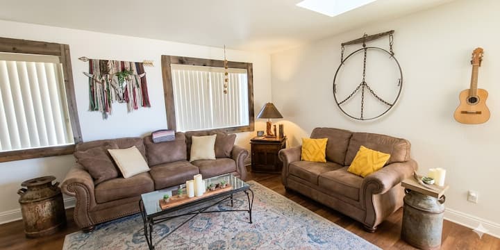 Pats Way Away Quiet First Floor Unit With Views - Bullhead City, AZ
