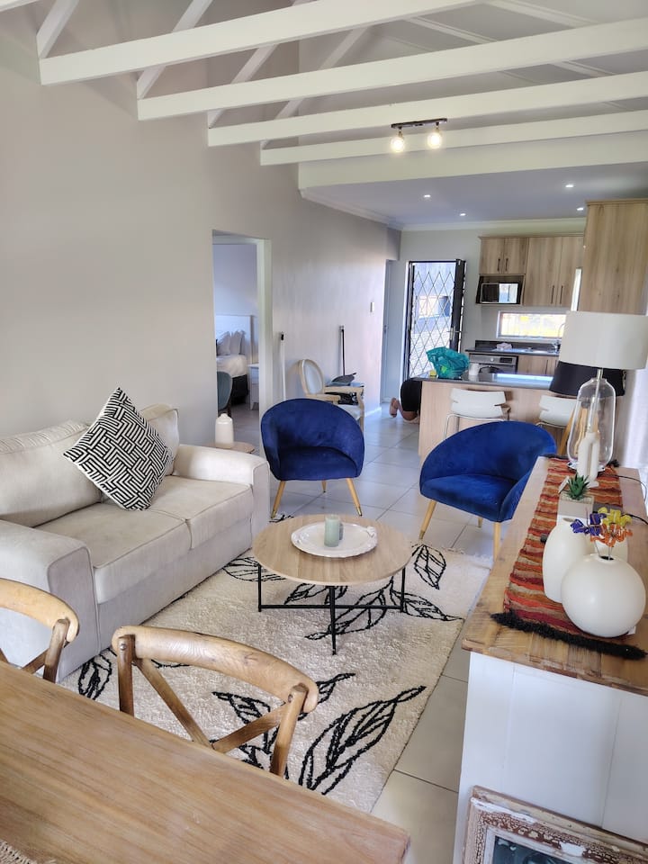 Private Luxury 3 Bedroom Home - Port Elizabeth