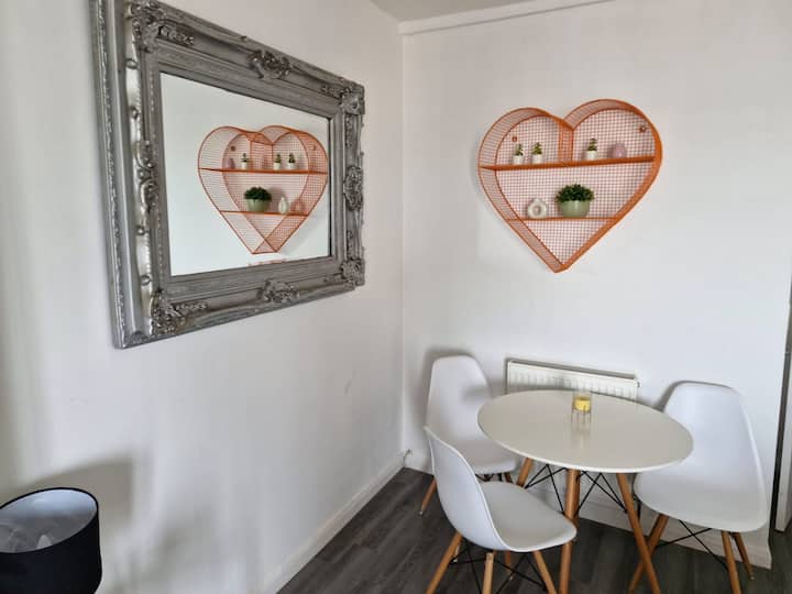 1 Bedroom Sea View Seafront Flat - East Sussex