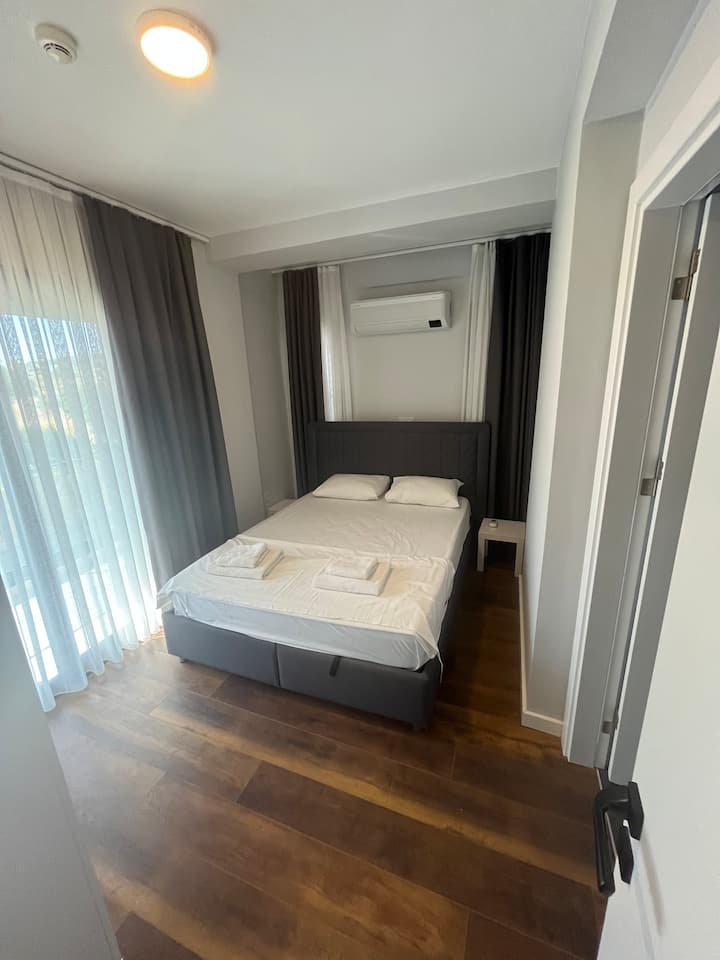 საძინებელი 1