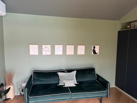 Top Airbnb: Quiet independent accommodation in Vendays Montalivet
