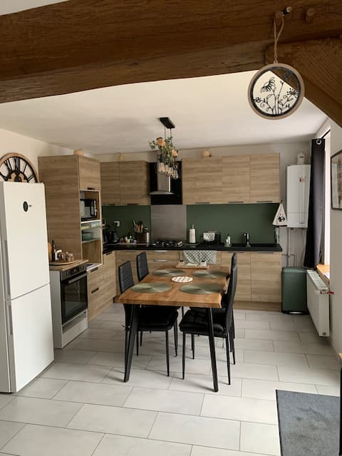 Top Airbnb: Isa's little house à Romorantin Lanthenay