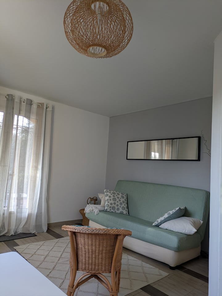 Studio De Charme Et Terrasse Ombragée - Castillon-du-Gard