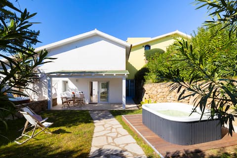[Garden, Veranda & Jacuzzi] - Fico d 'India Suite