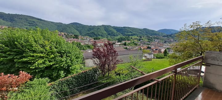 vista panpramica dal balcone della camera da letto.