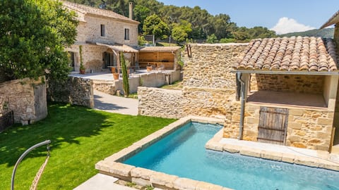 Stone farmhouse, quiet and comfort