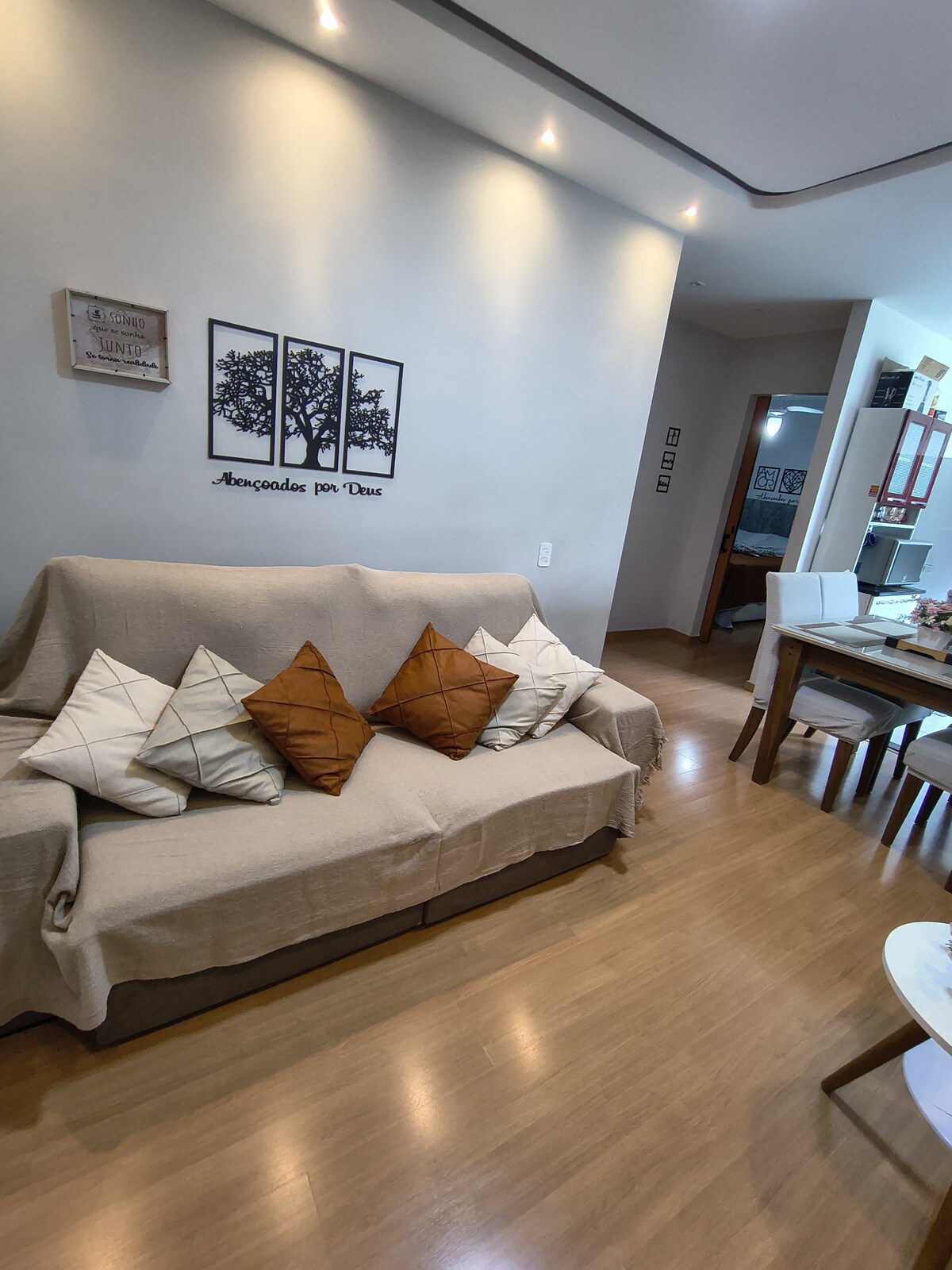 Anúncio popular: Family Coziness in Nova Iguaçu with Garage em Nova Iguaçu