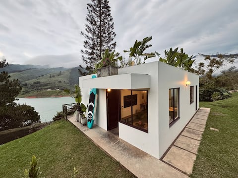 Dreamy Little House/Lake Access/Paddle Board/BBQ