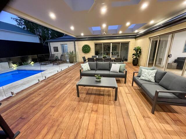 The Family Entertainer-Heated Pool and Spa gallery image 5