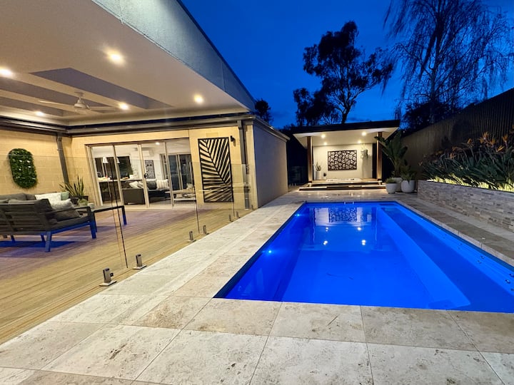 The Family Entertainer-heated Pool And Spa - Rye