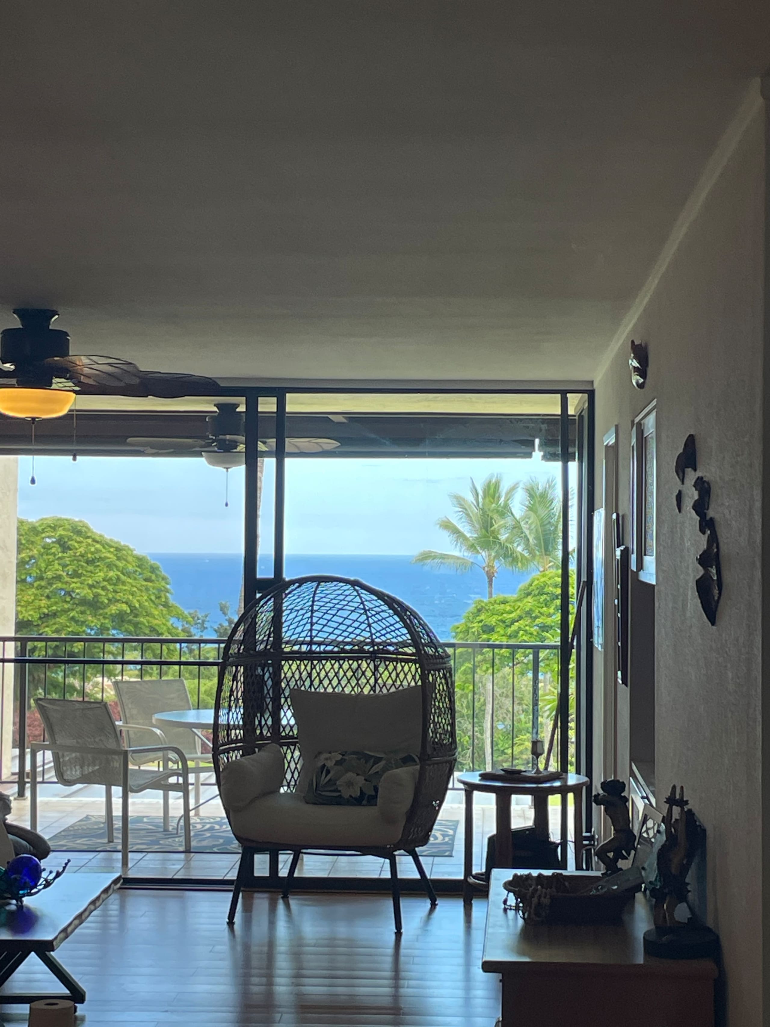 Condo in Kailua-Kona · ★5.0 · 2 bedrooms · 2 beds · 2 private baths - Image 9