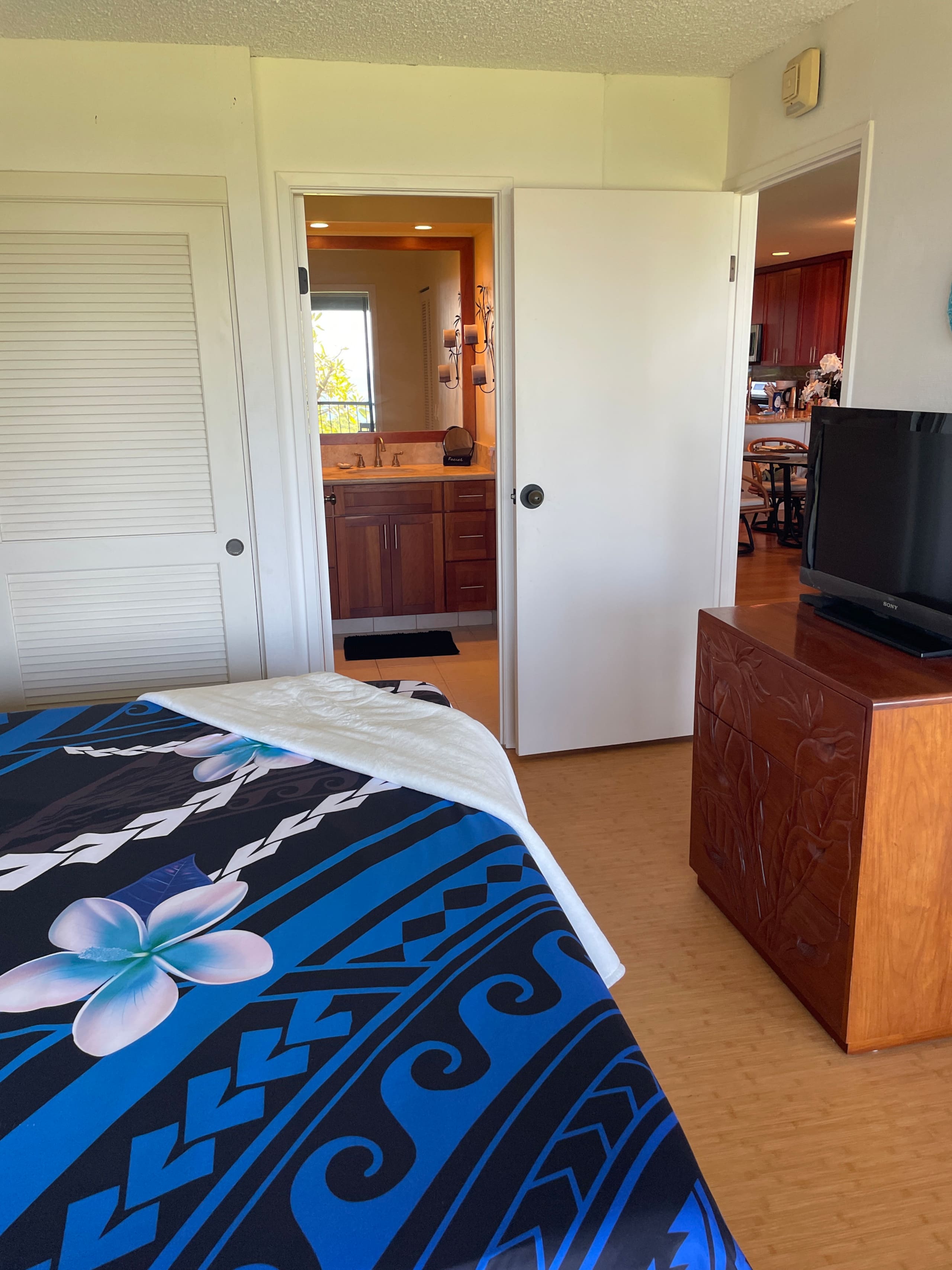 Condo in Kailua-Kona · ★5.0 · 2 bedrooms · 2 beds · 2 private baths - Image 34