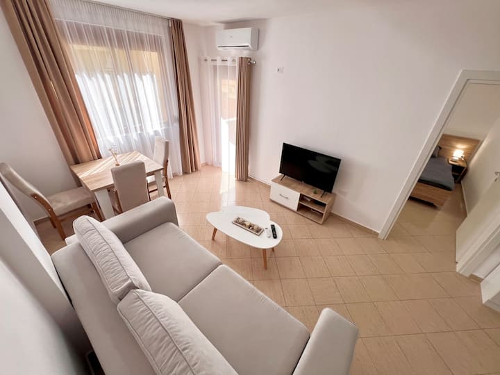 Minimal Mare Apartment By Adriatic Living - Albânia