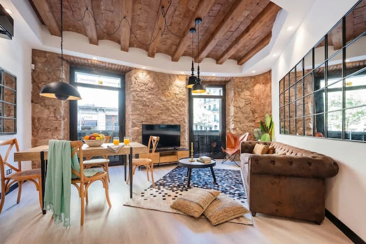 Great 4 Bedroom Apartment Close Passeig Gracia 12p - Badalona