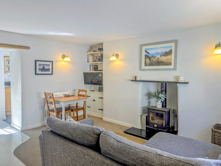 Charming | Seaside Fisherman's Cottage | For 2 - Tywyn