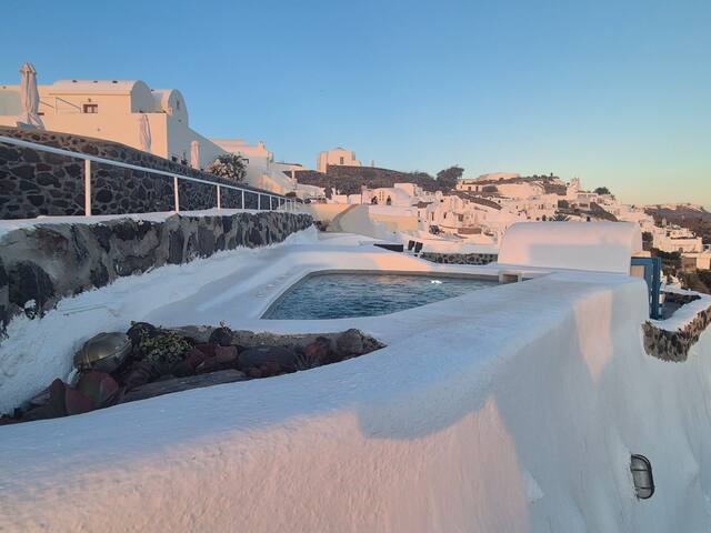 Kristy Cave House gallery image 3