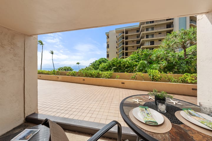 Royal Kahana 301 Remodeled Oceanfront 2bd W Ocean Views Pool - Hawaii