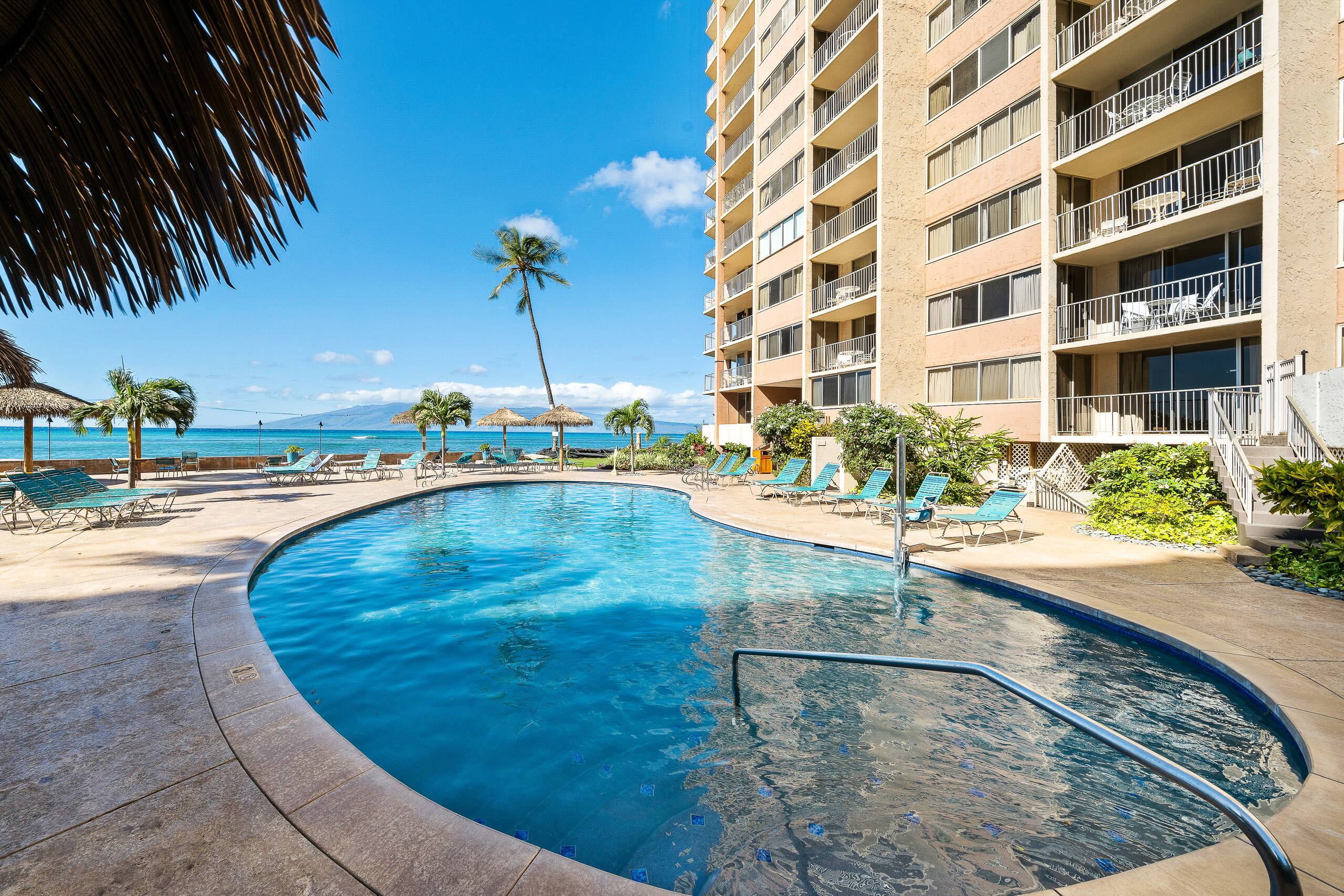 Condo in Lahaina · ★4.45 · 1 bedroom · 3 beds · 1 bath - Image 35