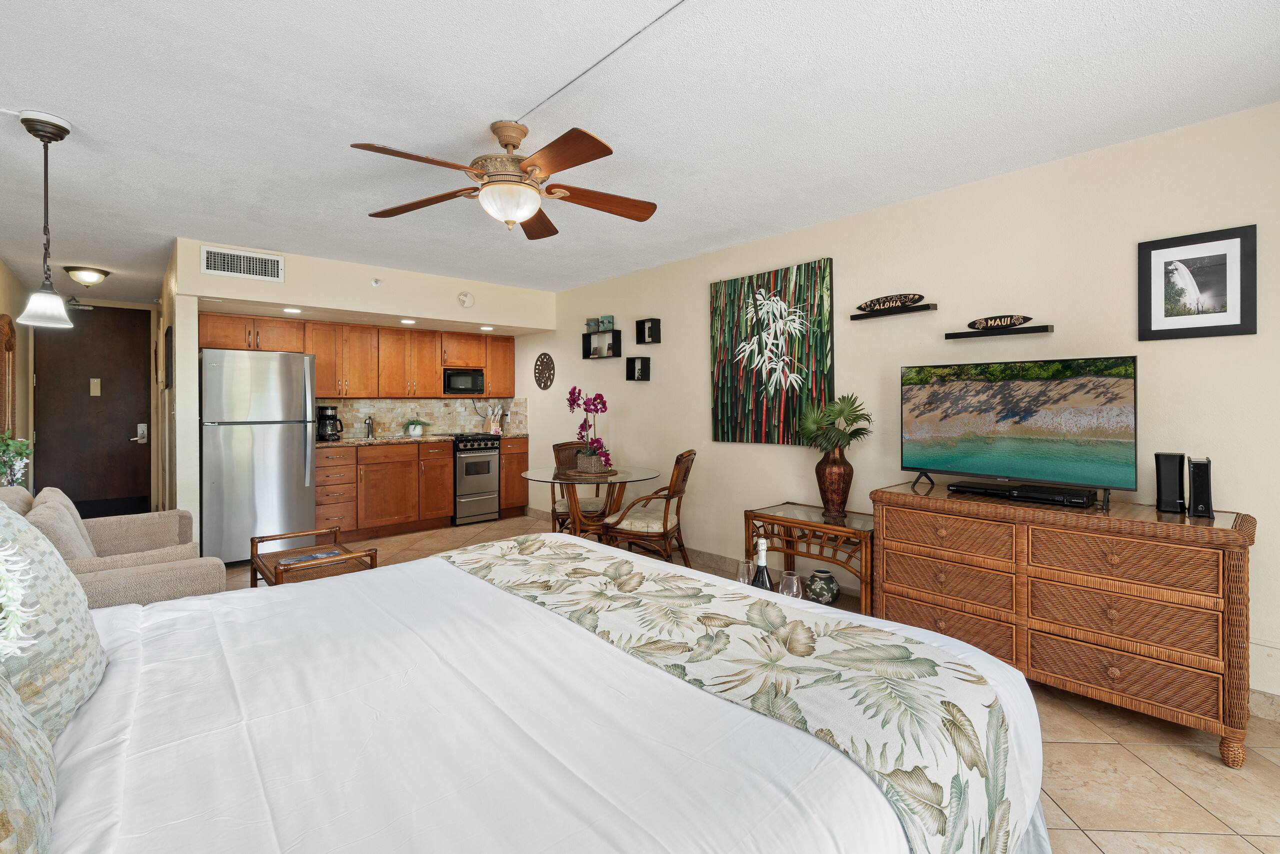 Condo in Lahaina · ★4.45 · 1 bedroom · 3 beds · 1 bath - Image 18