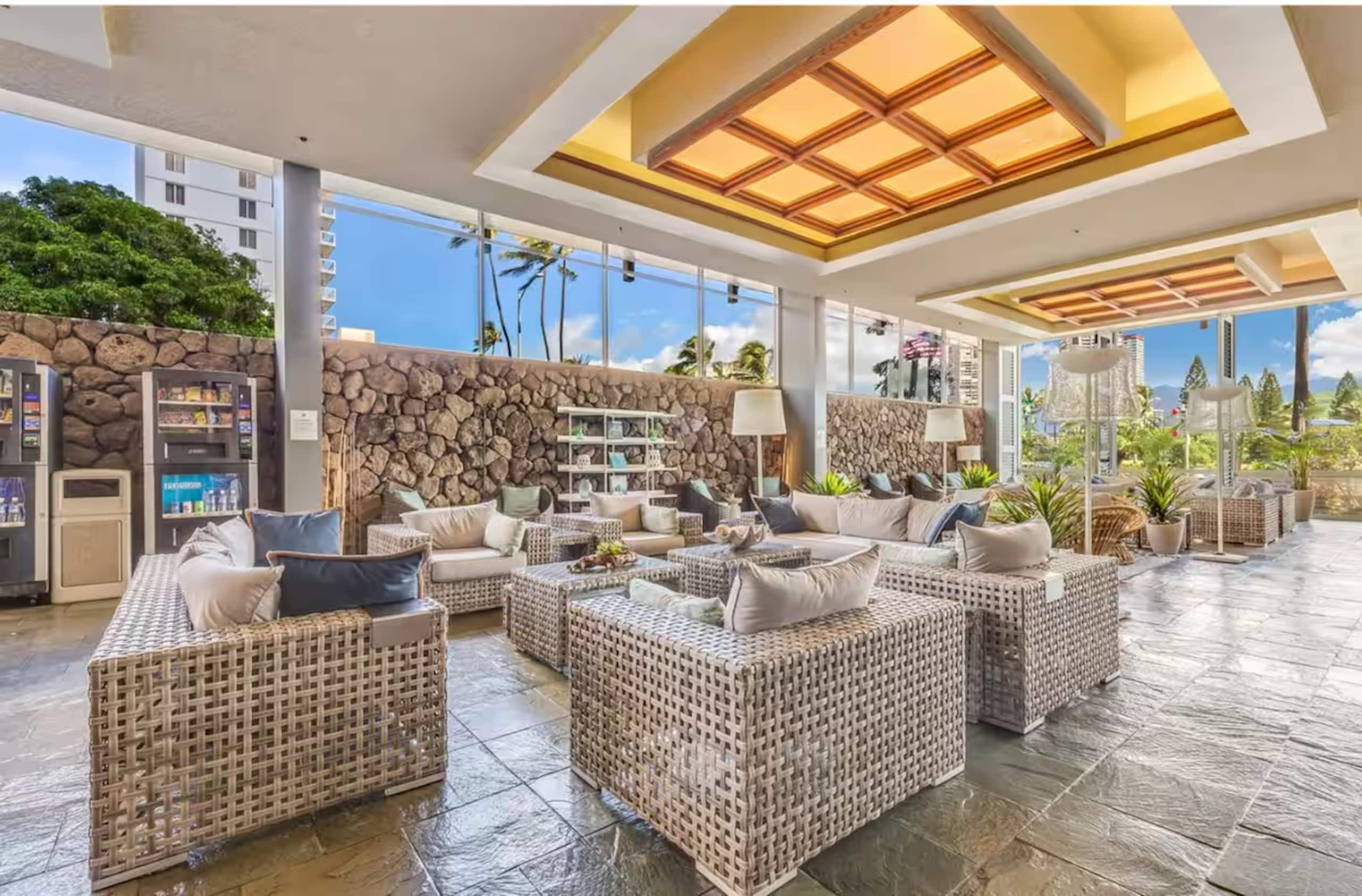 Condo in Honolulu · ★4.93 · 1 bedroom · 3 beds · 1 private bath - Image 19
