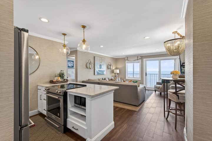 Luxury Private Haven! |Penthouse Views |Pool #1401 - Motor World, Virginia Beach