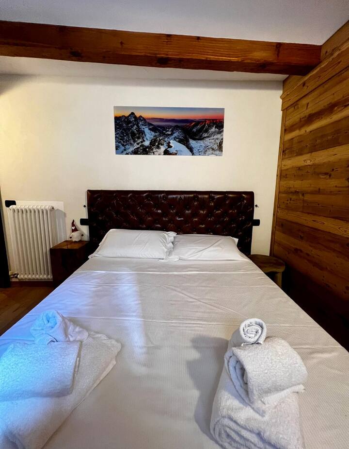 Dhomë gjumi 2