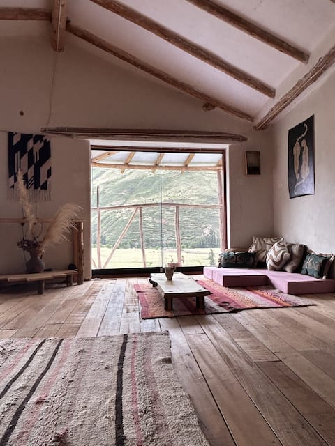 Top performing Airbnb: Casa del Condor Bathtub, Fireplace & Glacier Views in Pisac