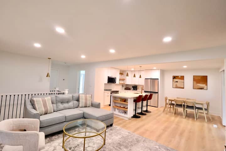 Near Colleges, Downtown, Moa & River/2 King Bd/4br - Saint Paul, MN
