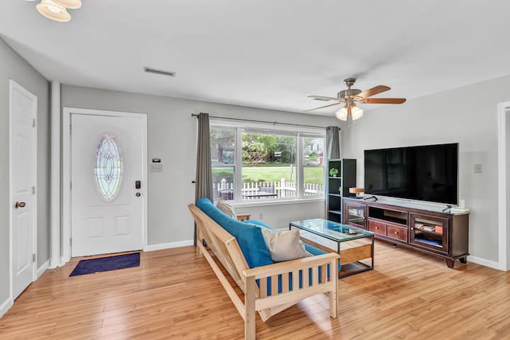 Azalea Bungalow - 8 Min To Downtown - Knoxville, TN