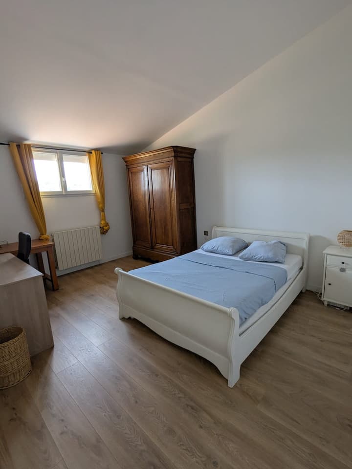 საძინებელი 8