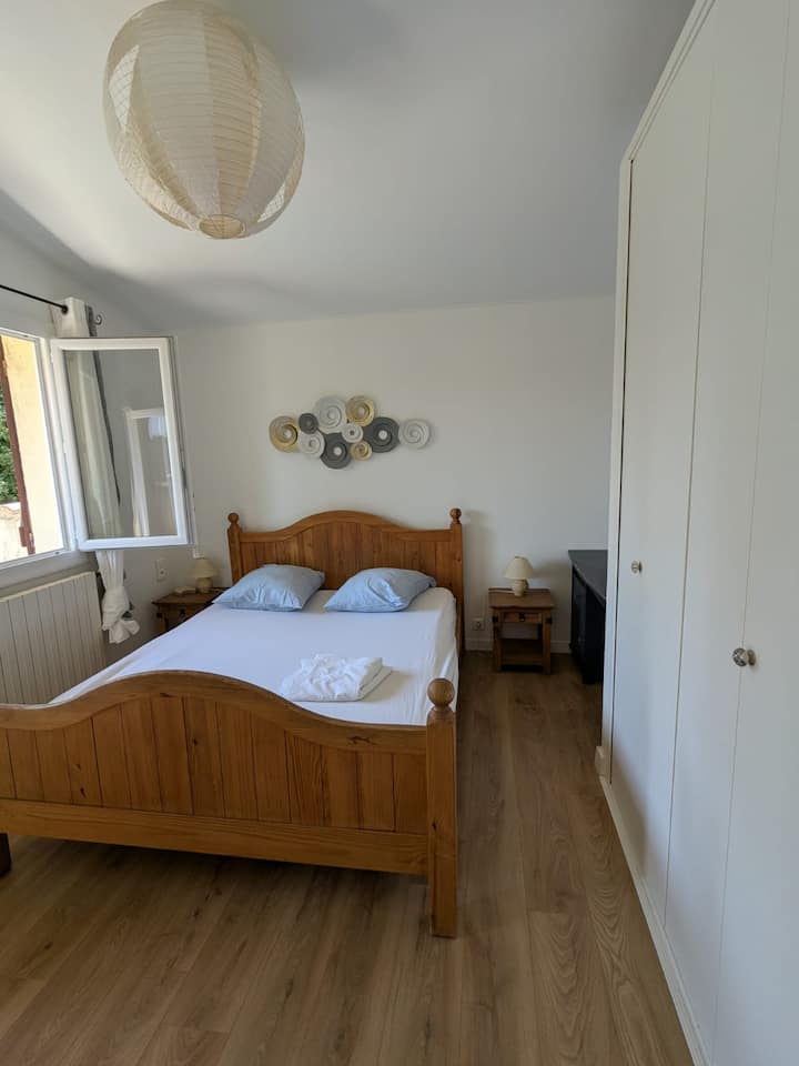 საძინებელი 1