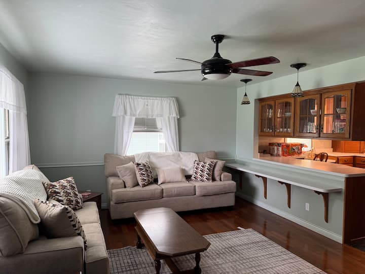 Quiet 3br Home With Basement - Mount Zion, IL