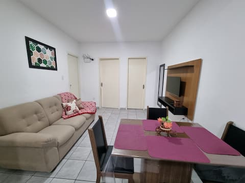 Airbnb em destaque: One-story house, downtown, 2 bedrooms with A/C, 1 parking space em Pernambuco