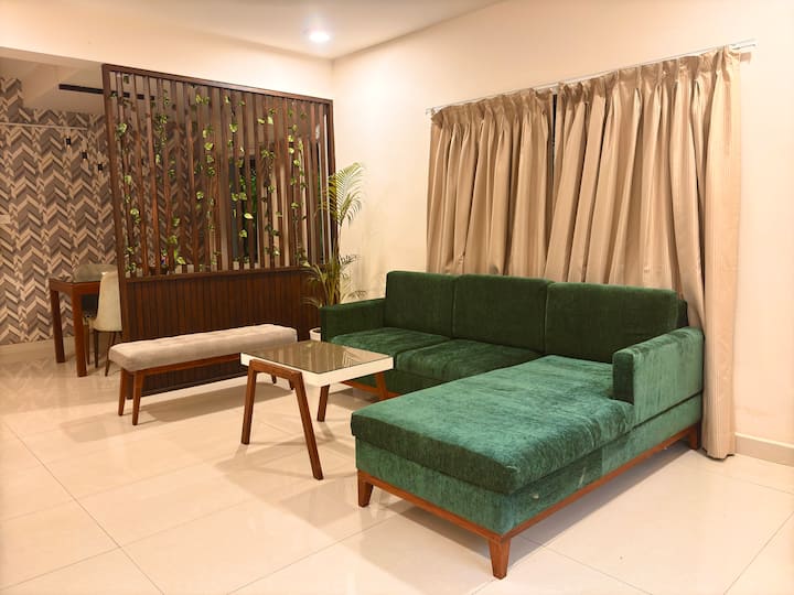 Living room image 1